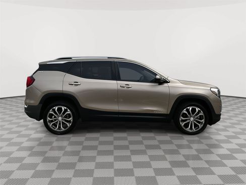 Used 2018 GMC Terrain SLT w/ Preferred Package AWD/4WD image 7
