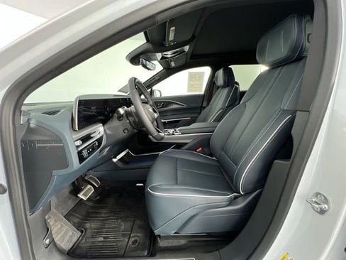 Used 2025 Cadillac Lyriq Sport w/ Nappa Leather Package image 20