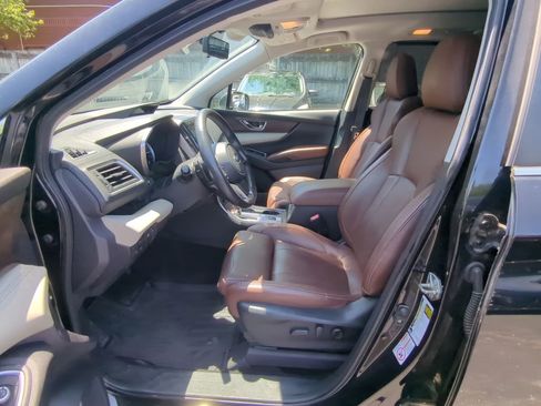 Used 2019 Subaru Ascent Touring AWD/4WD image 9