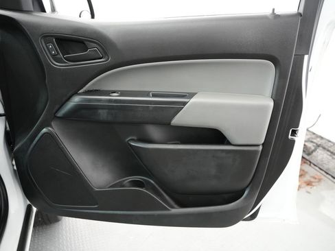 Used 2018 Chevrolet Colorado W/T image 34