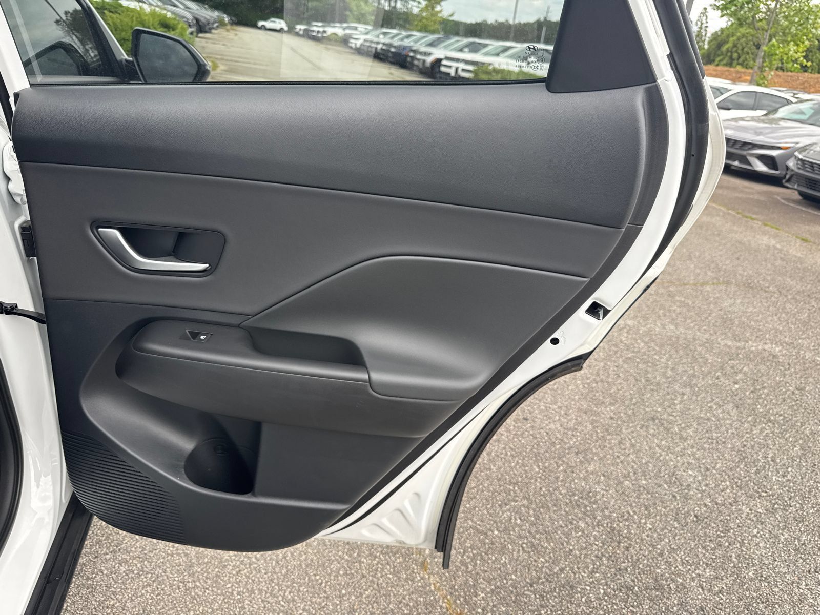 Used 2026 Hyundai Kona SEL Premium FWD image 16
