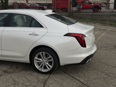 Used 2023 Cadillac CT4 Luxury w/ Cold Weather Package AWD/4WD image 8