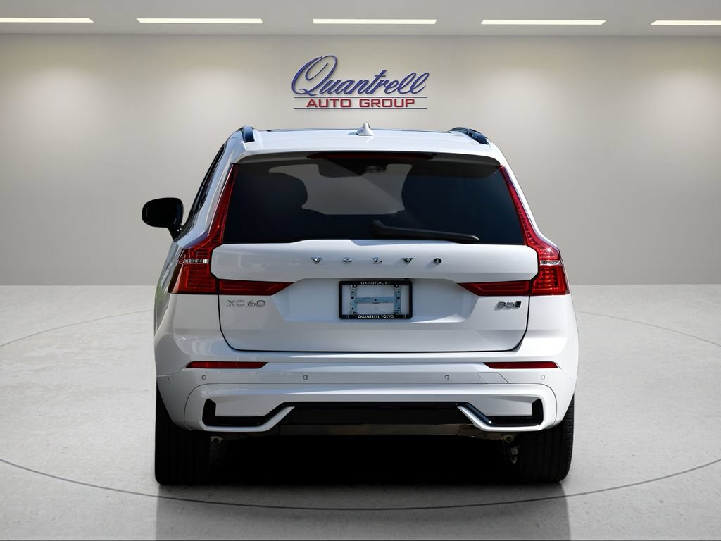 Used 2025 Volvo XC60 B5 Plus AWD/4WD image 5