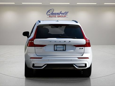 Used 2025 Volvo XC60 B5 Plus AWD/4WD image 5