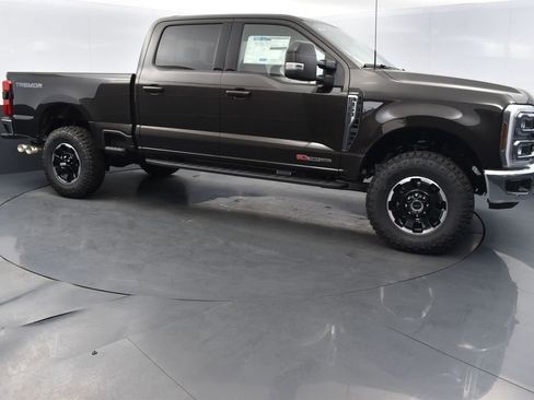 New 2025 Ford F350 Lariat w/ Lariat Ultimate Package image 3