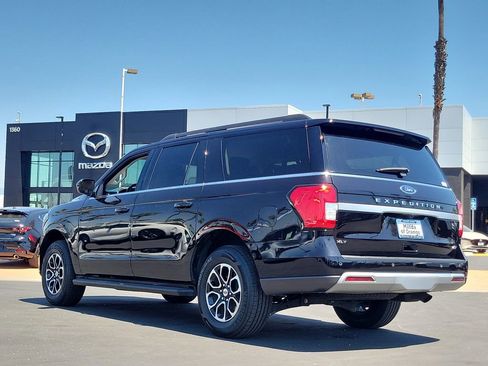 Used 2024 Ford Expedition Max XLT AWD/4WD image 2