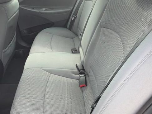Used 2014 Hyundai Sonata GLS FWD image 9