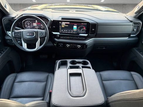 Certified 2025 GMC Sierra 1500 SLT image 20
