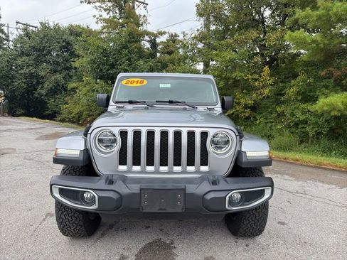 Used 2018 Jeep Wrangler Unlimited Sahara image 2