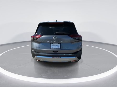 Used 2023 Nissan Rogue Platinum w/ Platinum Premium Package image 7
