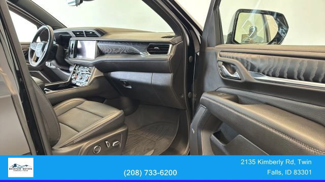 Used 2023 GMC Yukon XL Denali w/ Denali Reserve Package AWD/4WD image 22