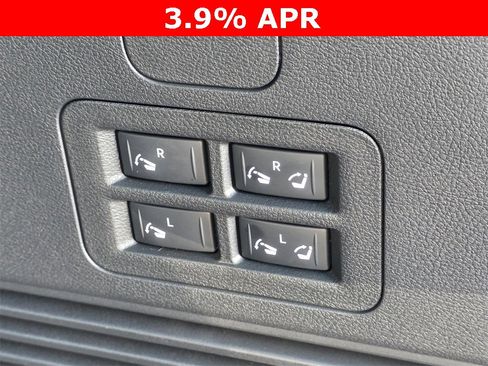 New 2026 Nissan Armada SL w/ Captain's Chari Seat Package image 13