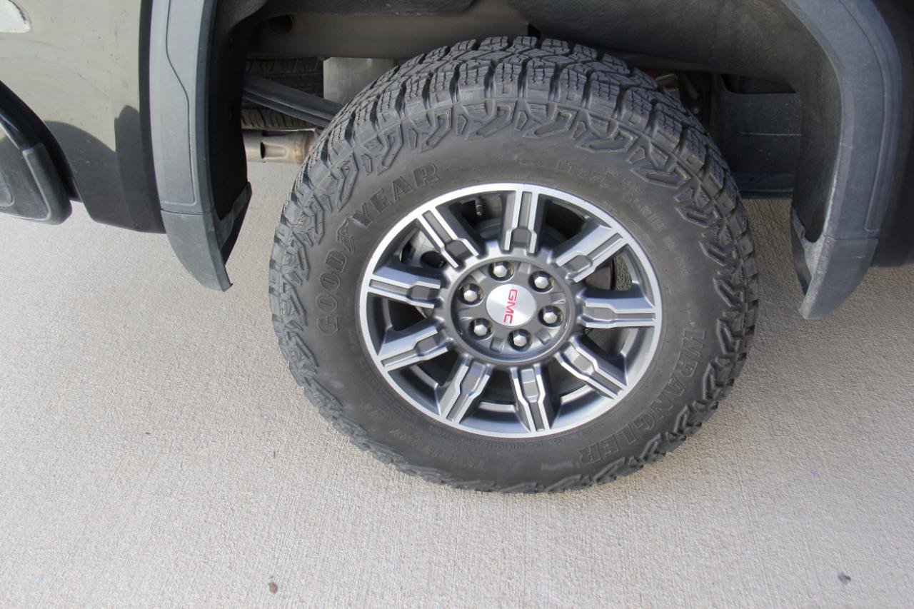 Used 2024 GMC Sierra 1500 AT4 w/ Technology Package AWD/4WD image 35