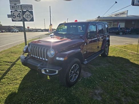 Used 2022 Jeep Wrangler Unlimited Sahara image 7