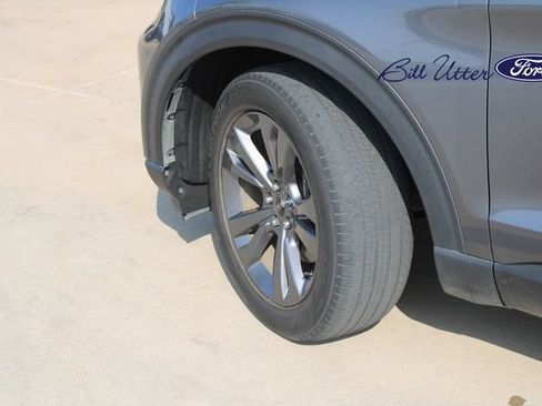 Used 2021 Ford Explorer XLT w/ Equipment Group 202A RWD image 9