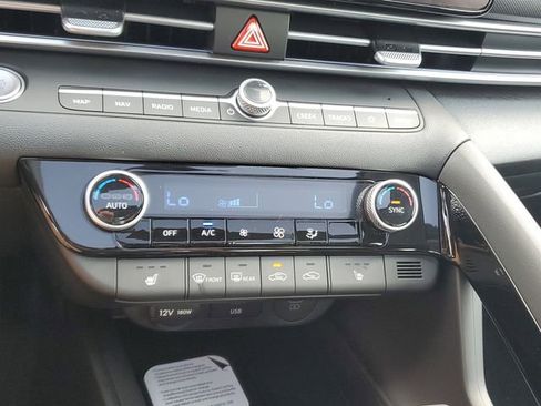 New 2026 Hyundai Elantra Limited FWD image 28