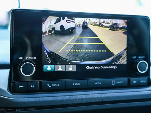 Used 2025 Honda Accord LX image 29