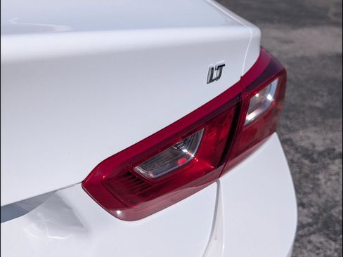 Used 2024 Chevrolet Malibu LT FWD image 23