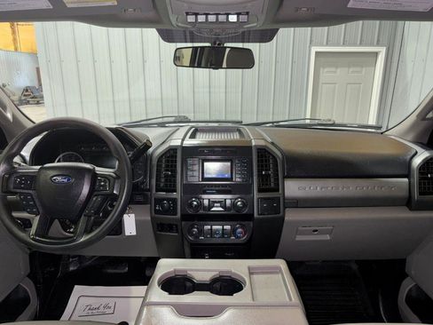 Used 2019 Ford F250 XL w/ Power Equipment Group AWD/4WD image 17