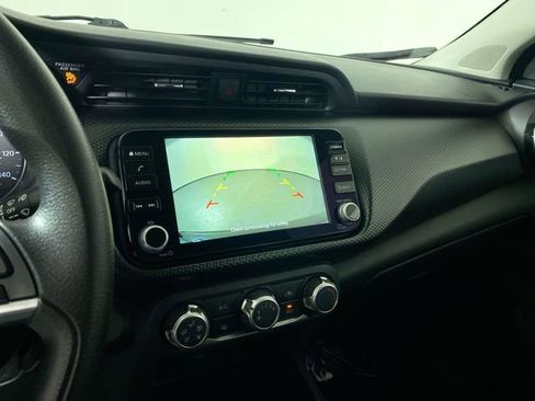 Used 2023 Nissan Kicks SV image 8