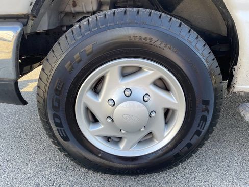 Used 2013 Ford E-250 and Econoline 250 w/ PWR Group image 10