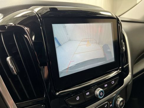 Used 2018 Chevrolet Traverse LT FWD image 15