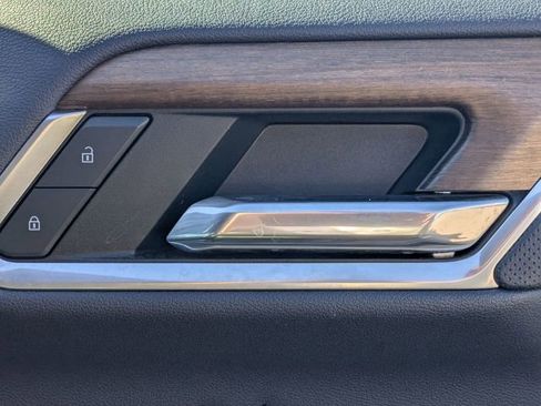 Used 2022 Chevrolet Silverado 1500 High Country w/ High Country Premium Package image 34