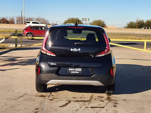 Certified 2024 Kia Soul LX w/ Option Group 015 image 5
