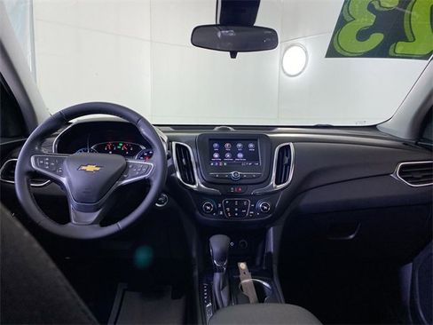 Used 2023 Chevrolet Equinox LT image 10