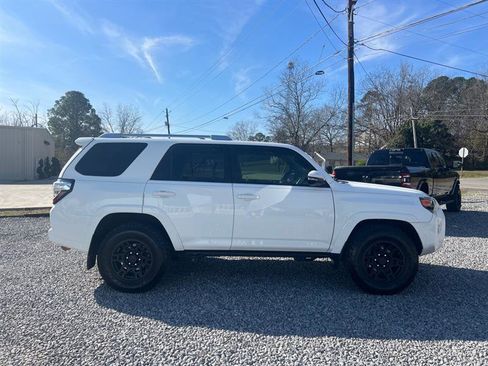 Used 2015 Toyota 4Runner SR5 Premium image 7