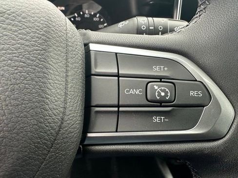 New 2026 Jeep Compass Latitude image 26