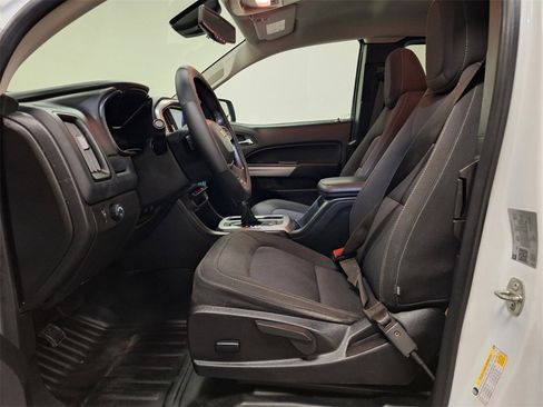 Used 2022 Chevrolet Colorado LT w/ Fleet Safety Package image 10