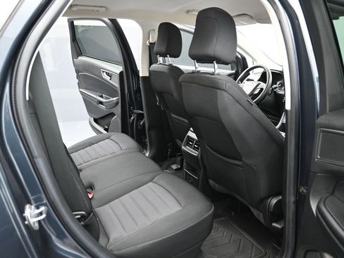 Certified 2022 Ford Edge SE w/ Black Appearance Package image 42