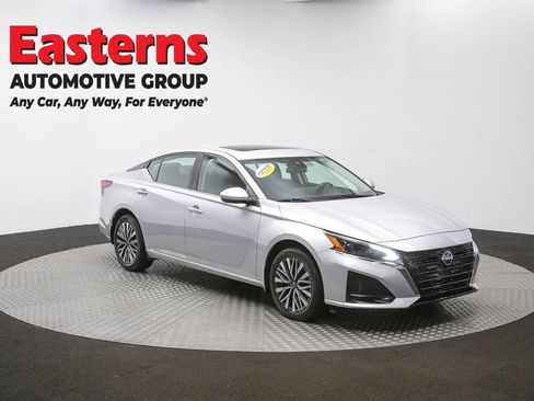 Used 2023 Nissan Altima 2.5 SV w/ SV Premium Package AWD/4WD image 52