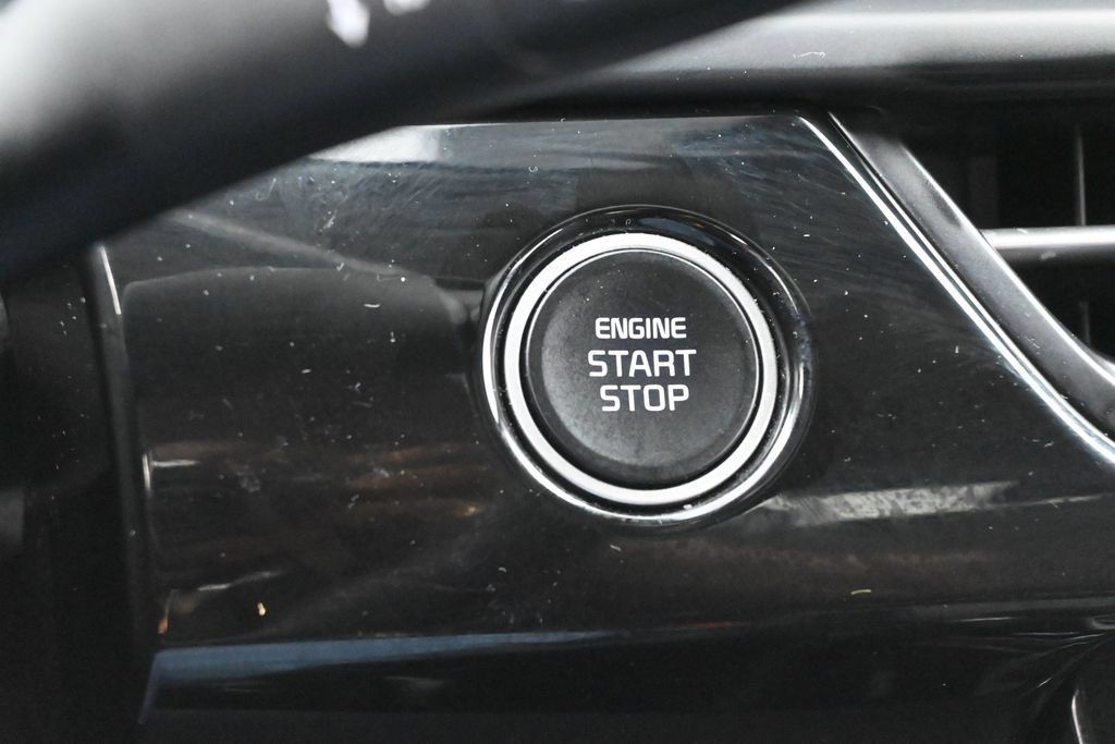 Used 2024 Kia Seltos S FWD image 29