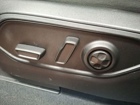 Used 2024 Jeep Grand Cherokee Limited 4xe image 10