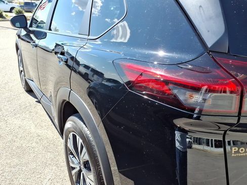Used 2023 Nissan Rogue SV AWD/4WD image 19