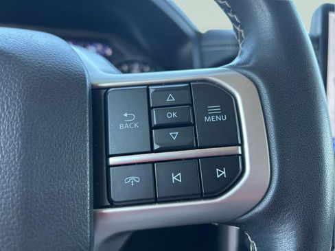 Used 2024 Ford Expedition Limited image 17