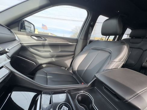 New 2026 Jeep Grand Cherokee Limited w/ Limited Altitude Package image 14