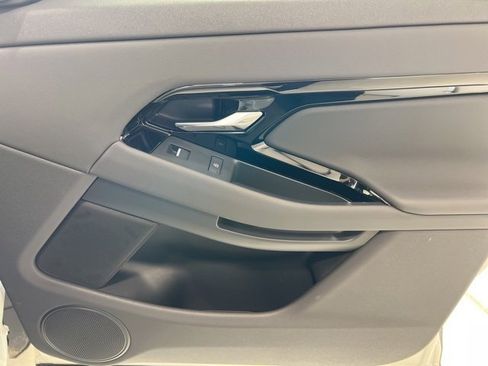 Used 2025 Land Rover Range Rover Evoque S image 45