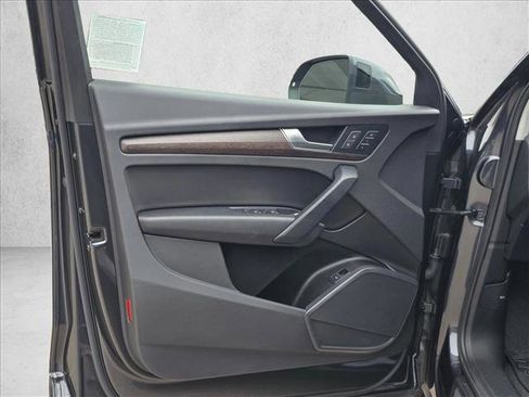 Certified 2023 Audi Q5 2.0T Premium w/ Convenience Package image 13