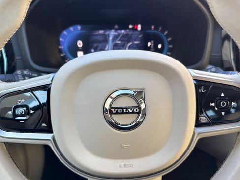 Used 2025 Volvo V60 B5 Cross Country Ultra w/ Protection Package Premier image 27