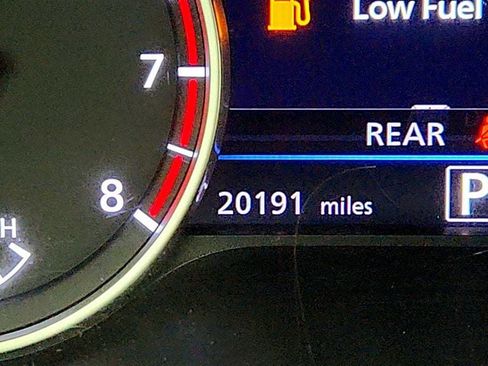 Used 2021 Nissan Sentra SR image 15