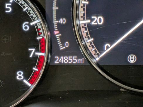 Used 2020 MAZDA CX-30 Premium image 16