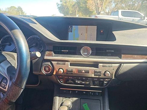 Used 2018 Lexus ES 350 image 2