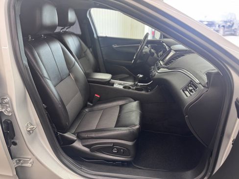 Used 2019 Chevrolet Impala LT image 10