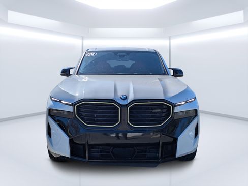 Used 2024 BMW XM image 11