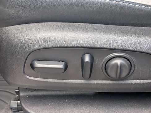 Certified 2020 Chevrolet Equinox Premier FWD image 21