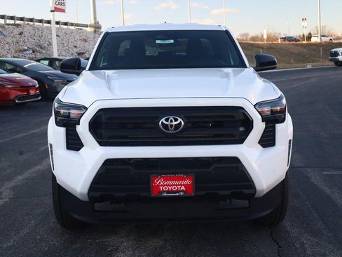 New 2026 Toyota Tacoma SR image 4