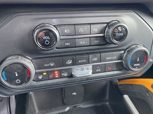 Used 2022 Ford Bronco Badlands w/ Sasquatch Package image 43